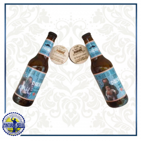 Botellín y abridor grabado