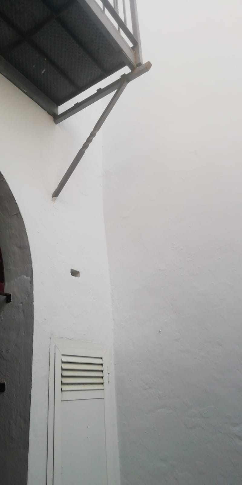 Rehabilitación y pintado de patio 2
